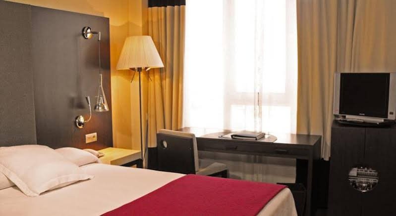 Фото Nh Valladolid Bálago