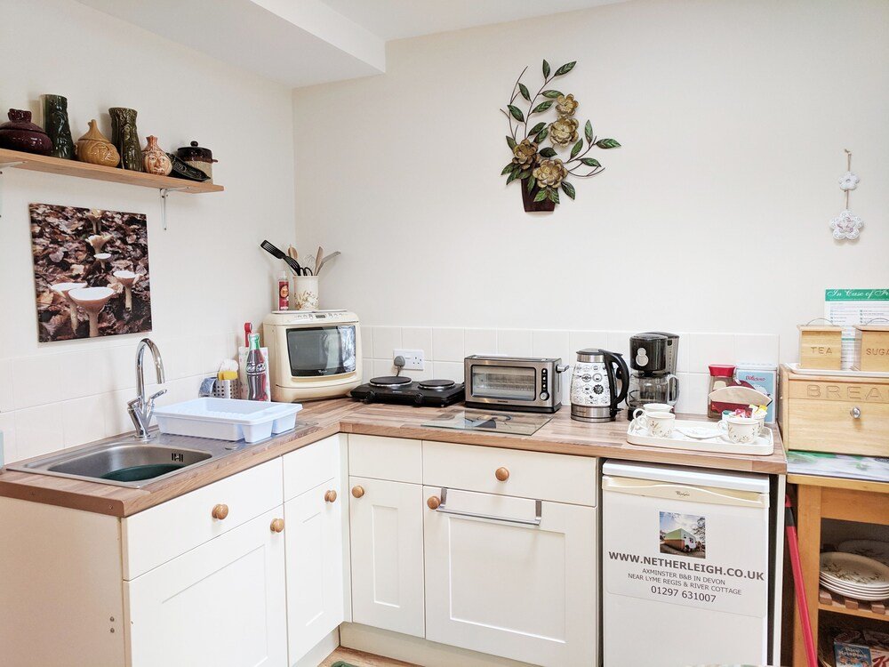 Фото Netherleigh Bed & Breakfast