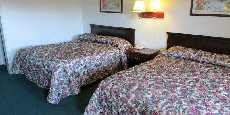 Гостиница Capri Motel в Редвуд Сити