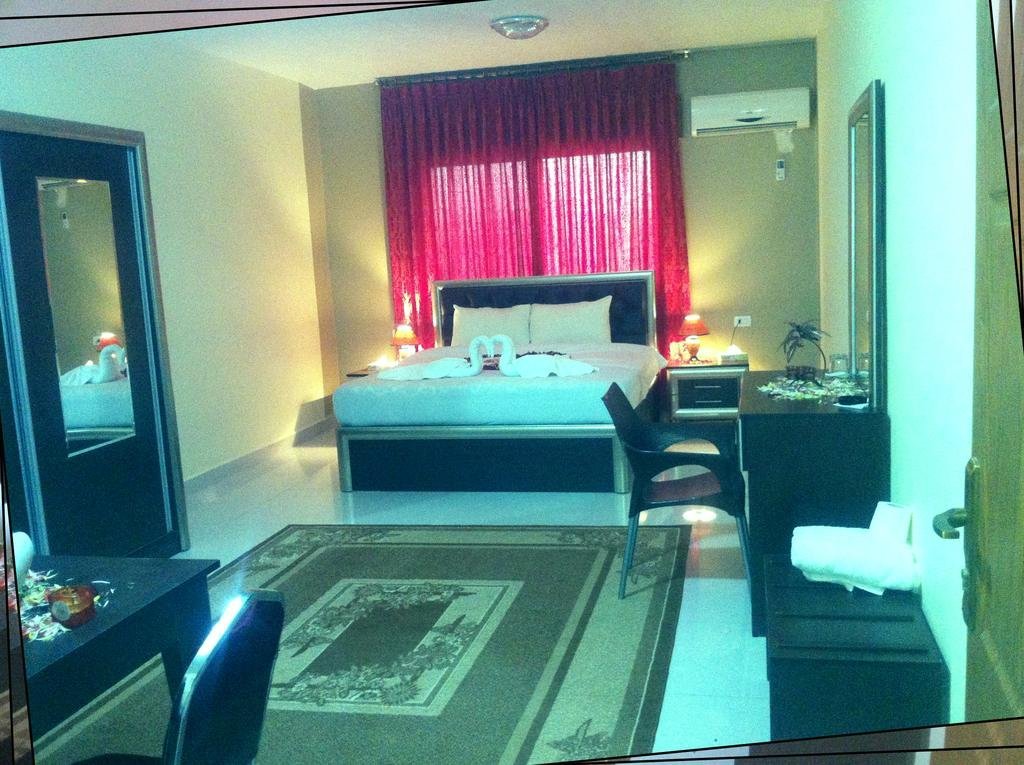 Фото Sara Crown Hotel