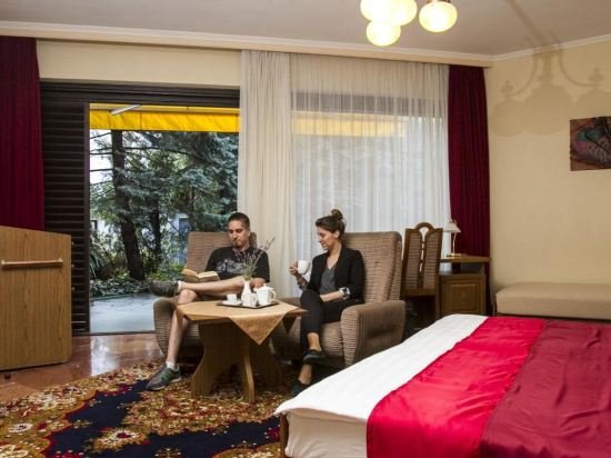 Фото Hotel Molnár