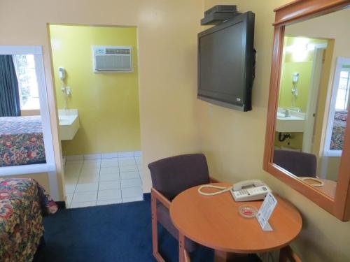 Фото Friendship Motor Inn