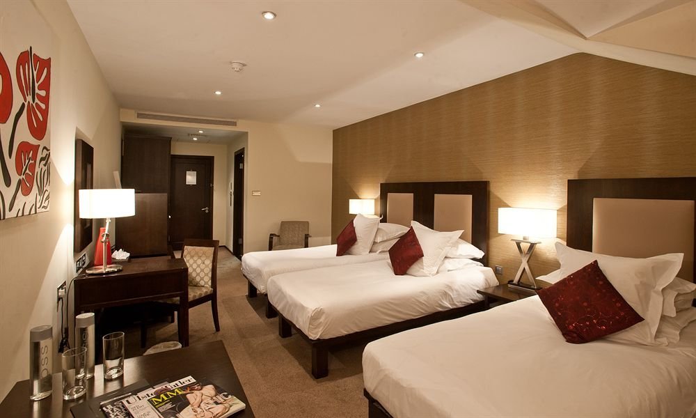 Фото Ten Square Hotel