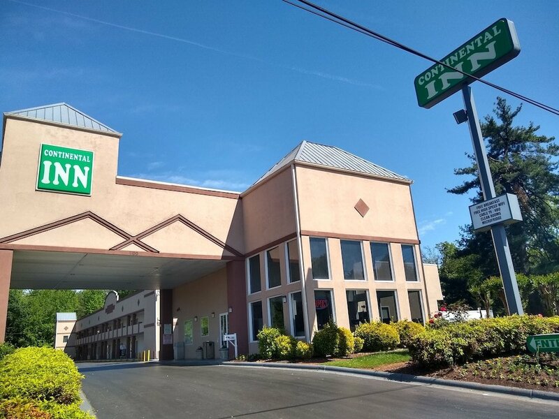 Гостиница Continental Inn Charlotte в Шарлотте