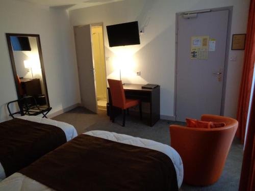 Фото Hotel De Montaulbain