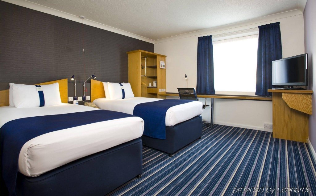 Фото Holiday Inn Express Bristol - Filton, an Ihg Hotel