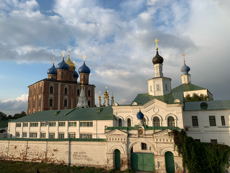 Мужской монастырь в Домодедово
