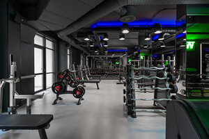 «Emerald Gym Премиальный фитнес-клуб» фото 1