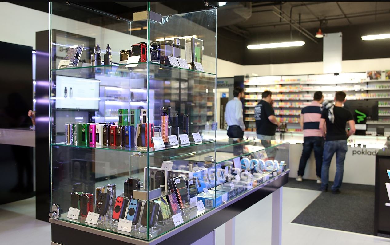 Adyaman Ttncs, vape shop, Istanbul, Beylikduzu, Cumhuriyet  Neighborhood, Sehit Raif Esmertas Street, 6B  Yandex Maps