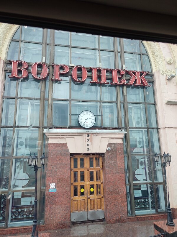 Жетілген лесбиянки анальді жалайды және клиторды сорады