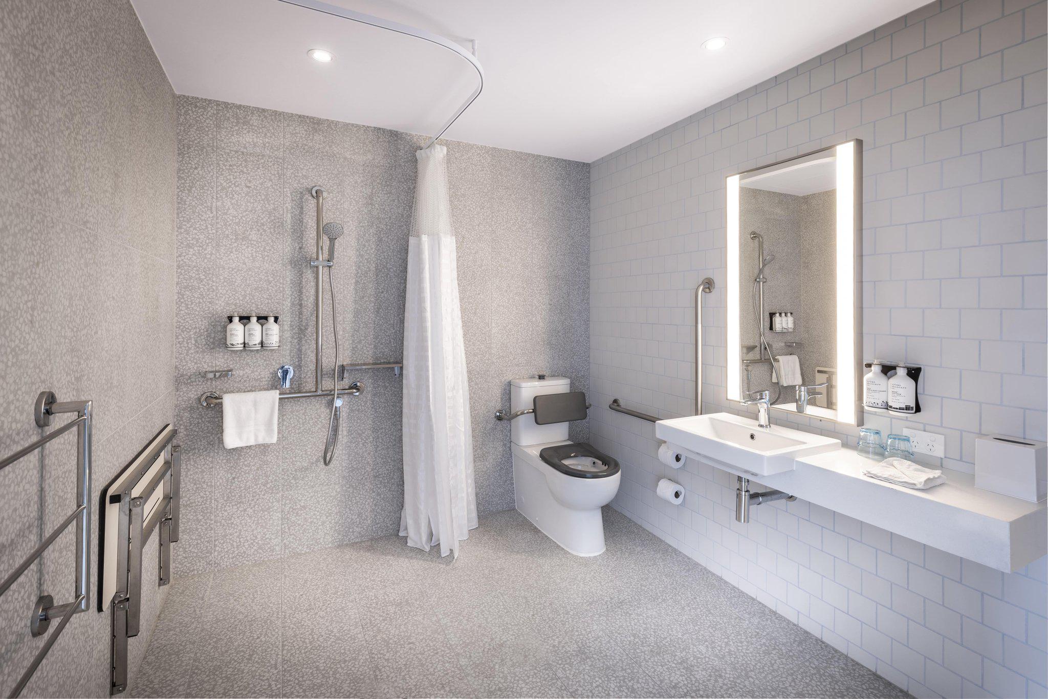 Фото Voco Auckland City Centre, an IHG Hotel