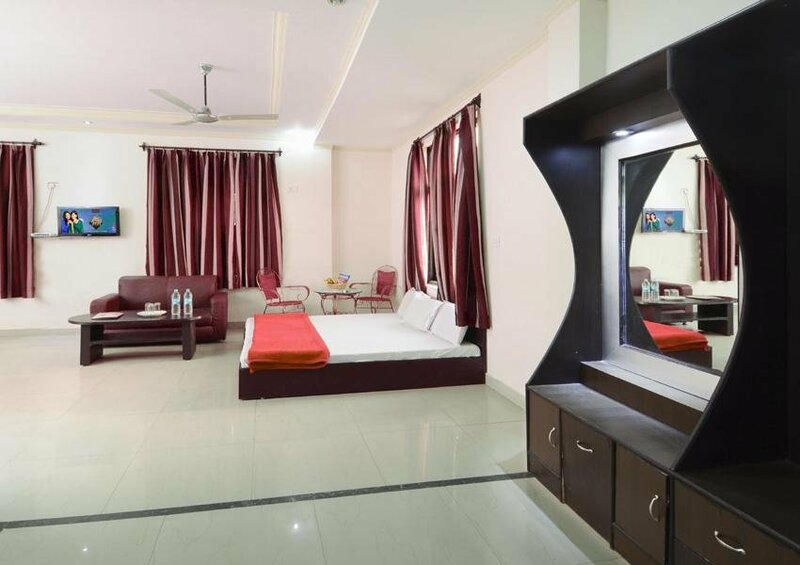 Гостиница Hotel Prashant Palace в Агре