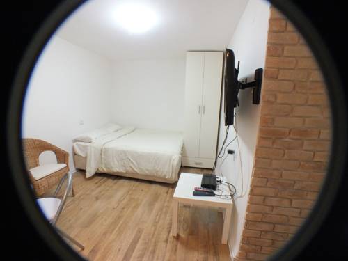 Фото Downs Corner Apartment