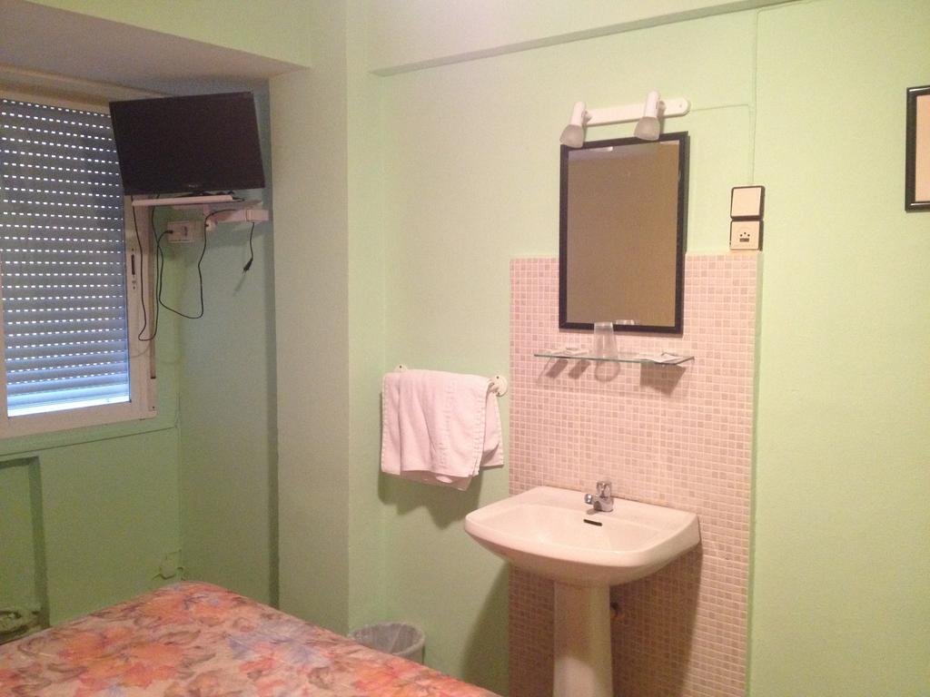 Фото Pension Santa Gema