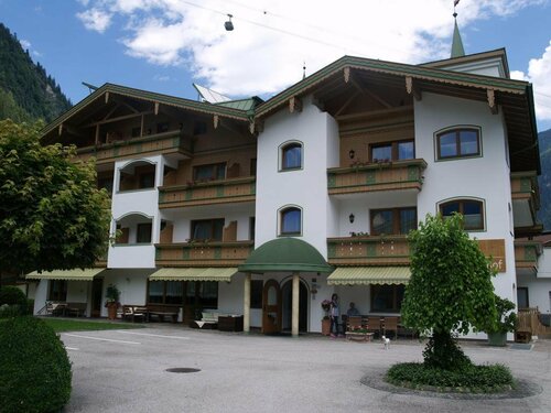 Гостиница Alpenhotel Ferienhof в Майрхофене