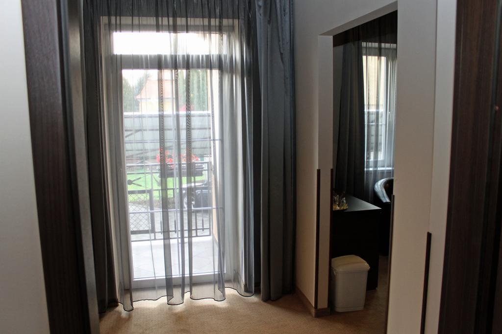 Фото Levay Villa Hotel