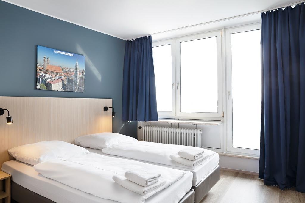 Фото A&o München Hackerbrücke