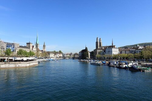 Внешний вид отеля Aparthotel Familie Hugenschmidt в Цюрихе, фото 3