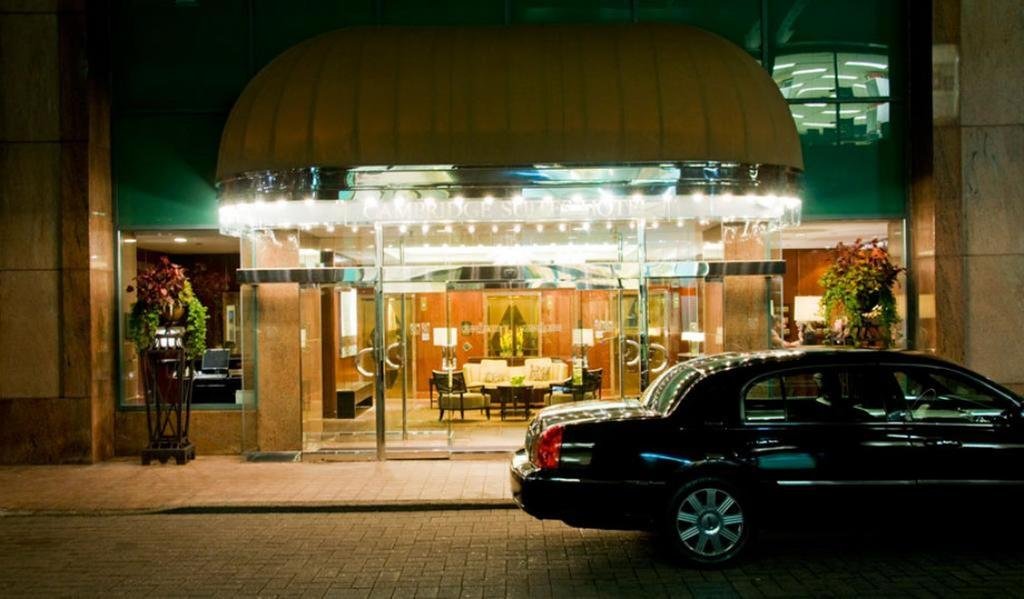 Фото Cambridge Suites Toronto