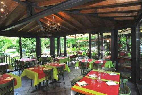 Гостиница Trattoria Laghee con alloggio в Черноббьо