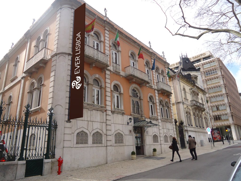 Фото Ever Lisboa City Centre Hotel