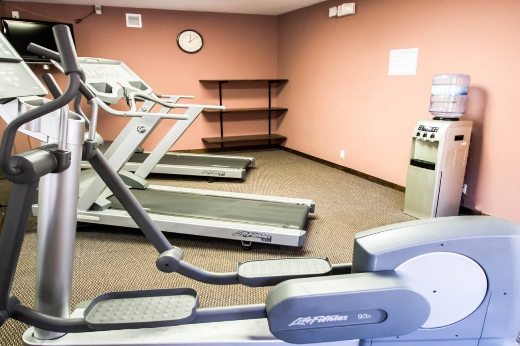 Фото Econo Lodge Inn & Suites Near Florida Mall