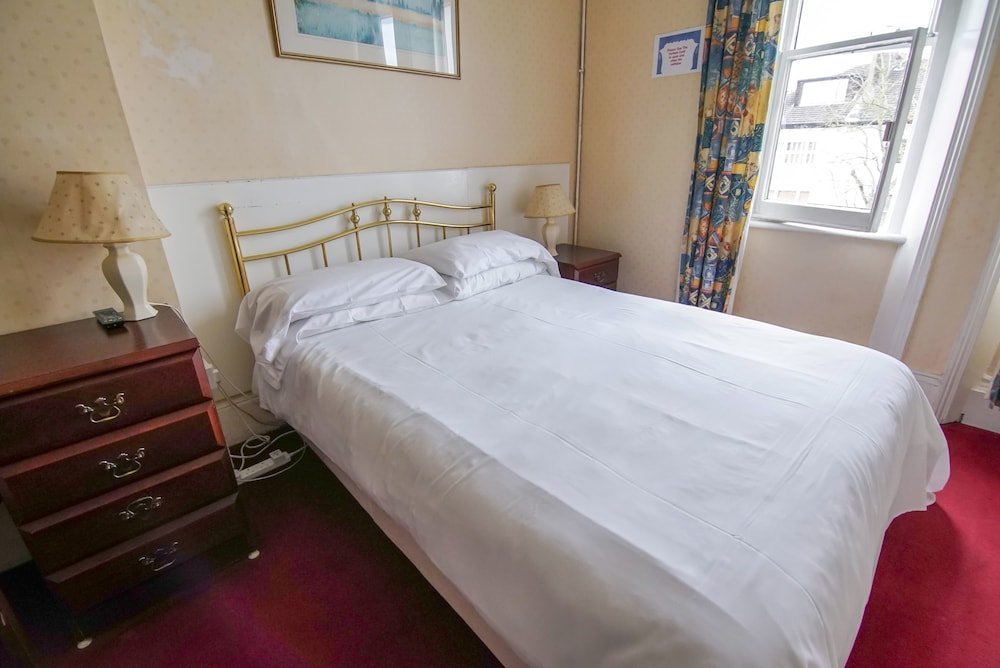 Фото Dillons Hotel - B&b