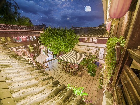 Фото Lijiang Xueshanyu Inn