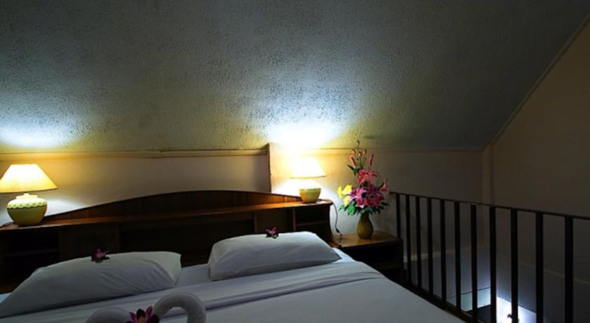 Фото Karon Cafe Inn