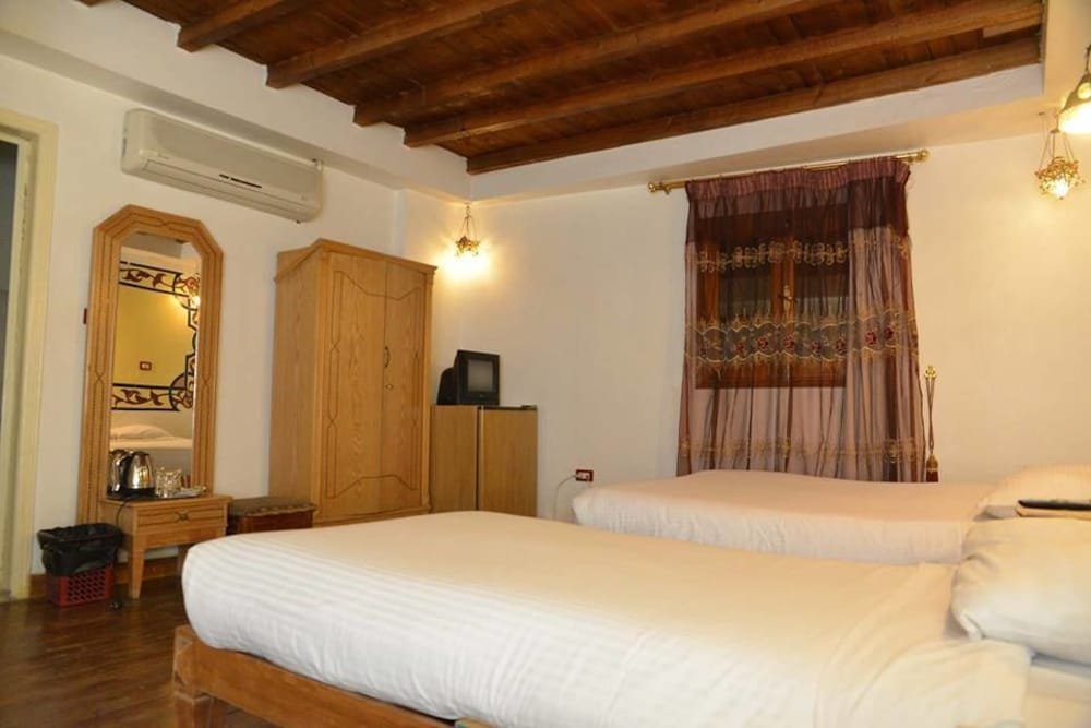 Фото Nefertiti Hotel