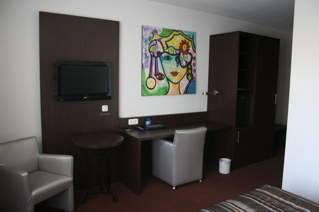 Фото Fletcher Hotel Restaurant Waalwijk