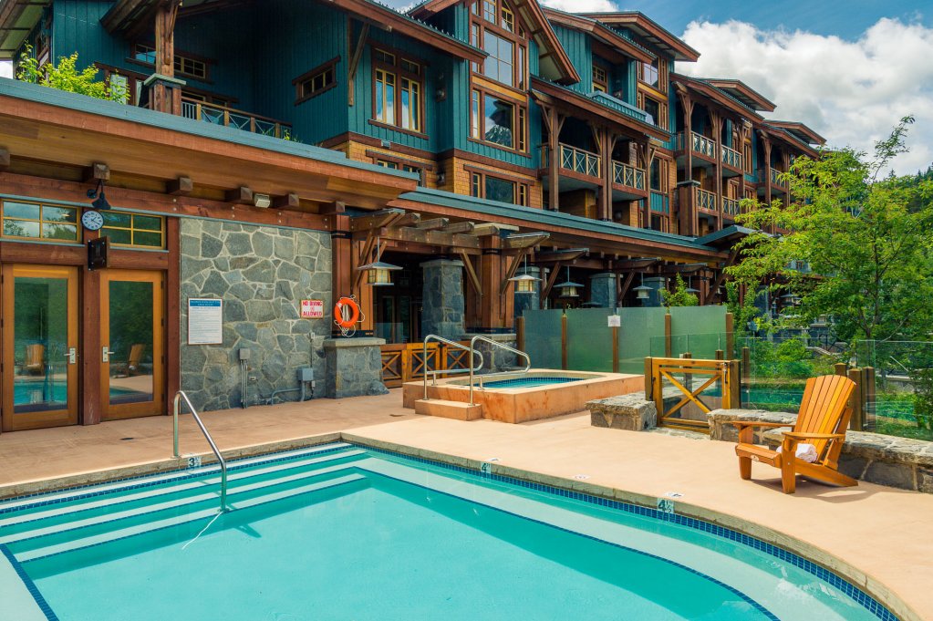 Фото Nita Lake Lodge