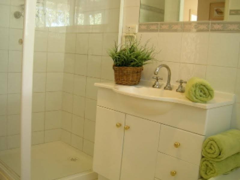 Фото Australian Home Away @ Doncaster Grange Park