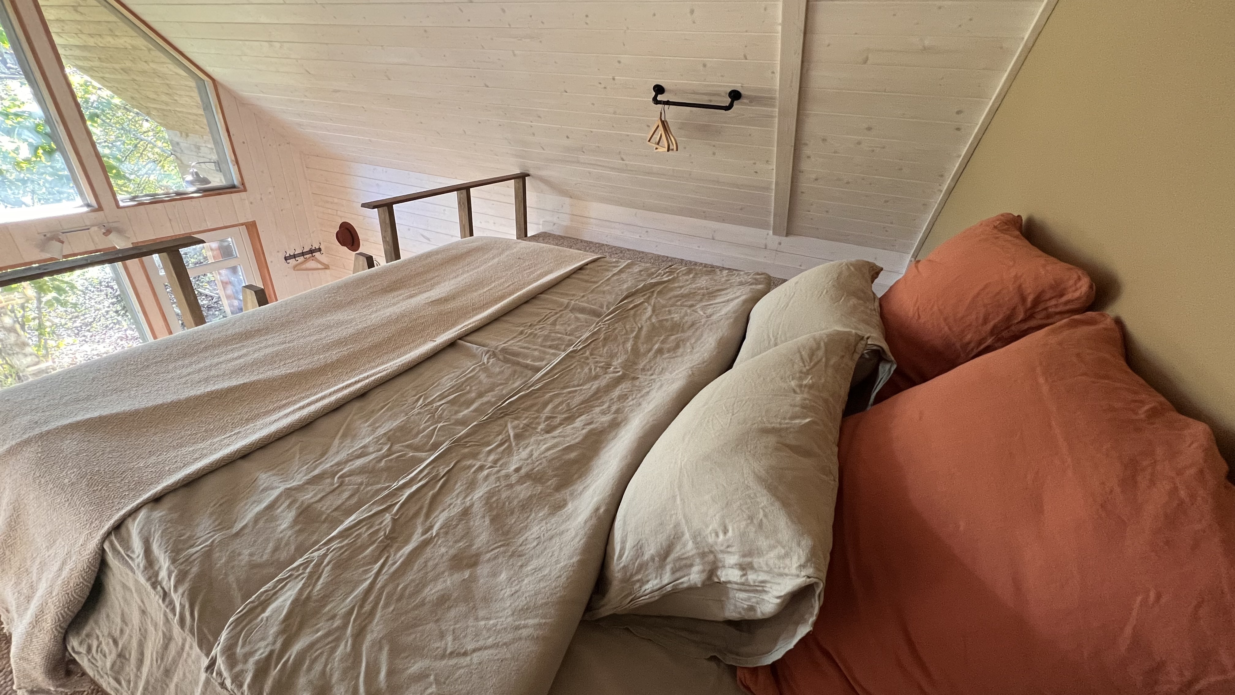 Фото The. Small. Hill. House