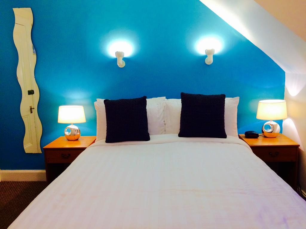 Фото Rowantreebank Bed and Breakfast