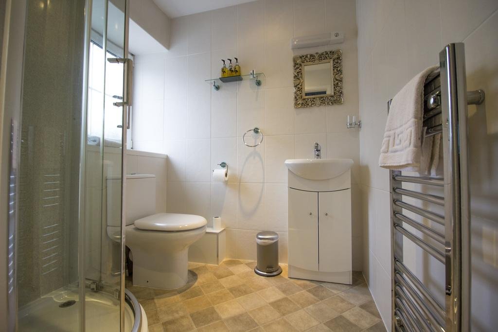 Фото Tides Reach Guest House