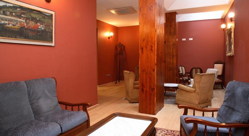 Фото Villa de Ermua Hotel