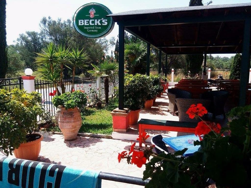 Фото Nikos Villas