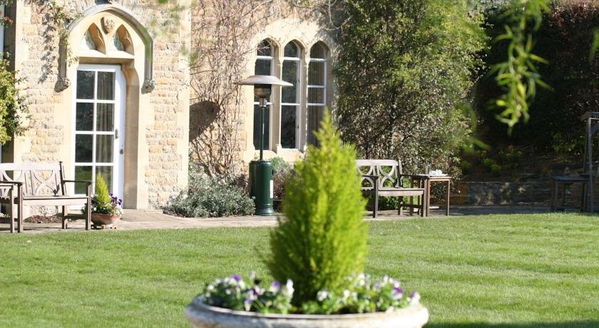 Фото Fallowfields Country House Hotel