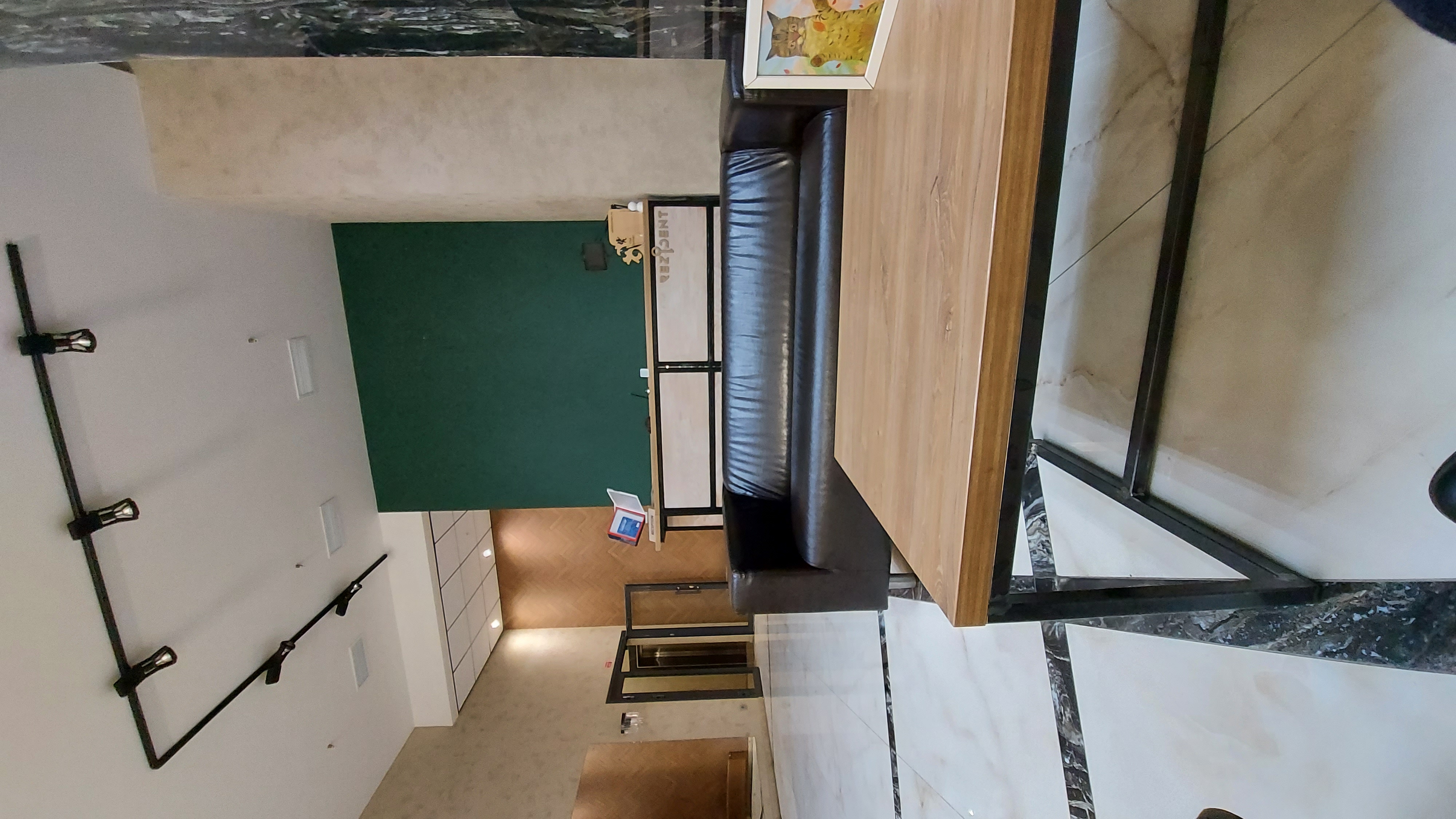 Фото Резидент