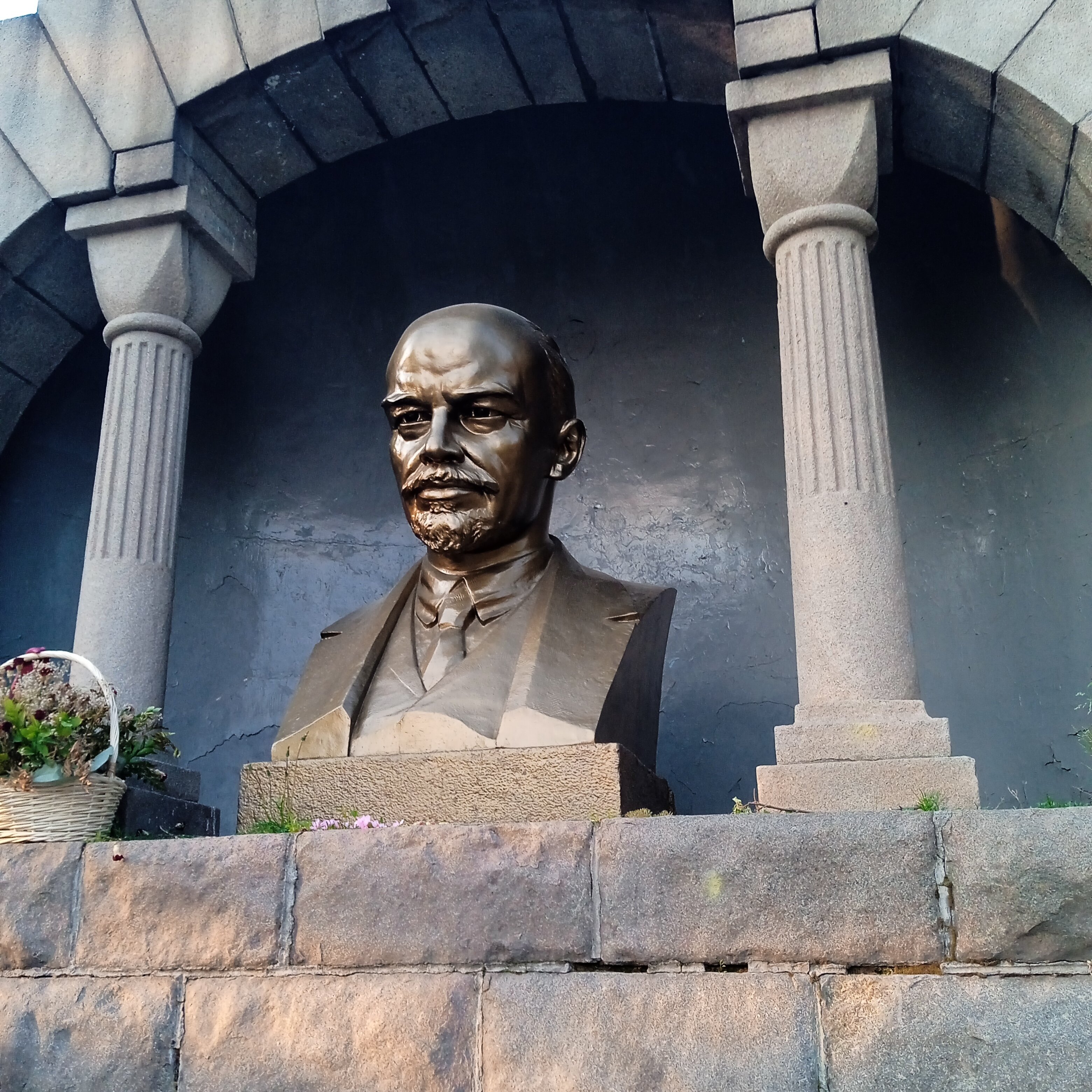 Памятник Ленину Венев