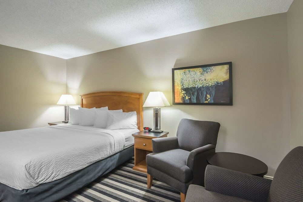 Фото Quality Inn West Edmonton