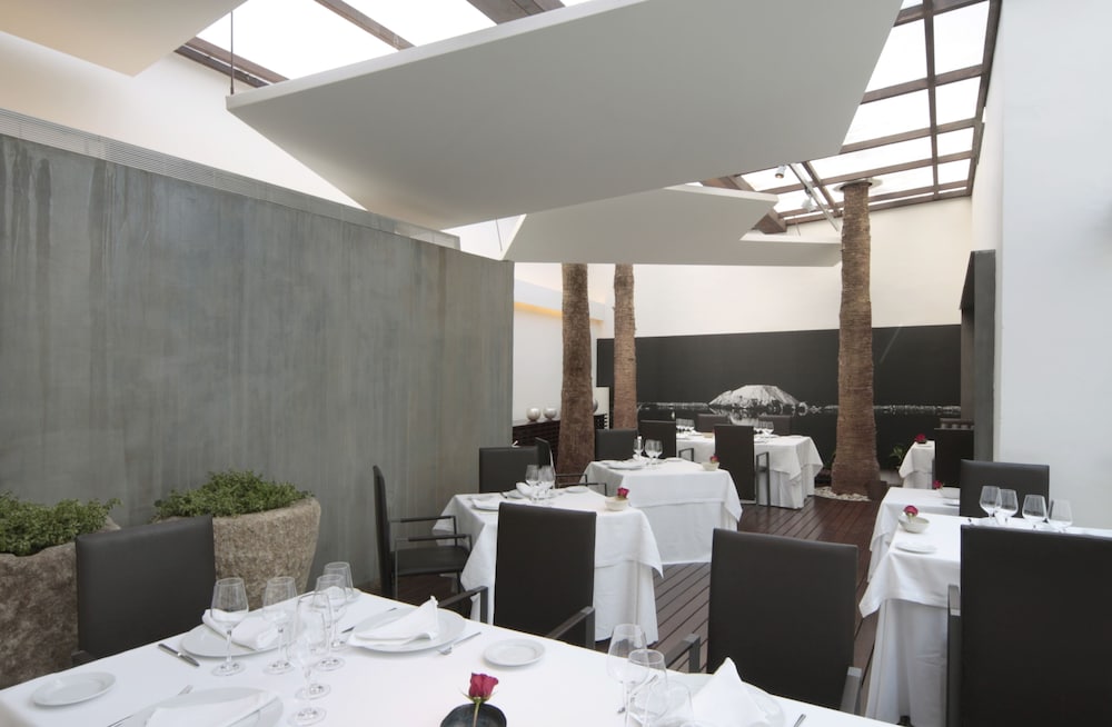 Фото Hotel Convent de la Missio - Adults Only