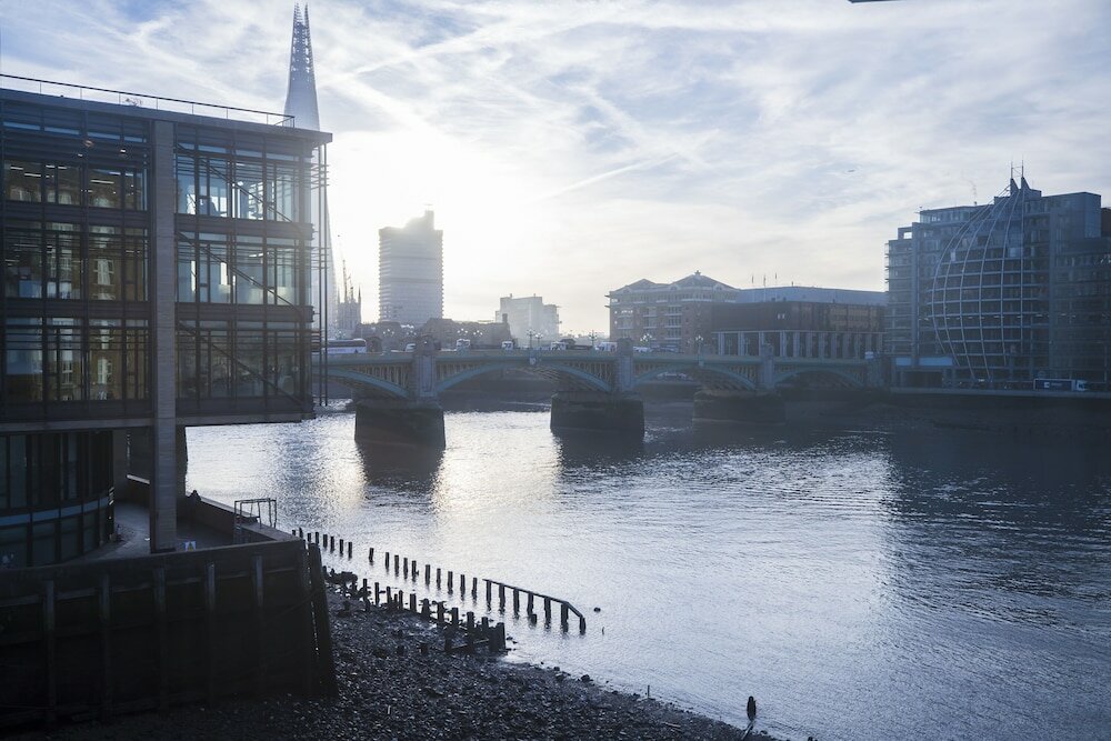 Фото Altido Sublime 1 bed flat with Thames view