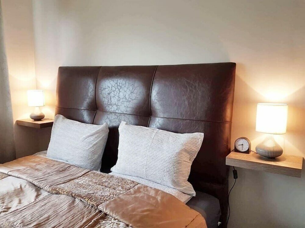 Фото Akureyri Central Rooms