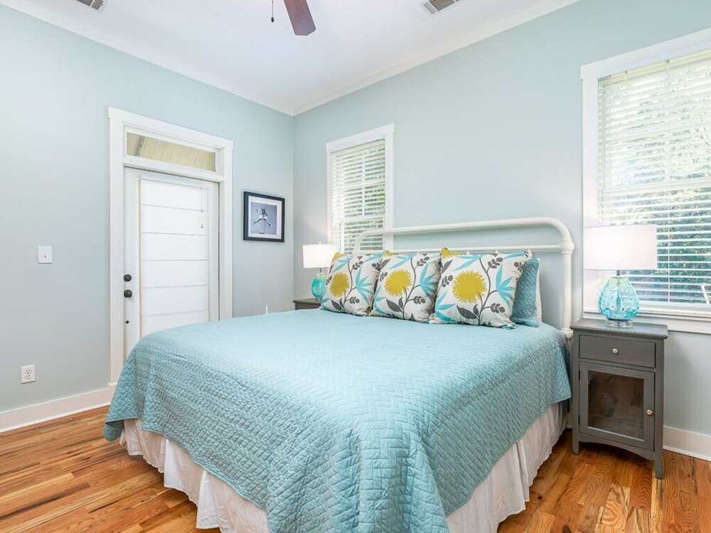 Фото 2nd To None