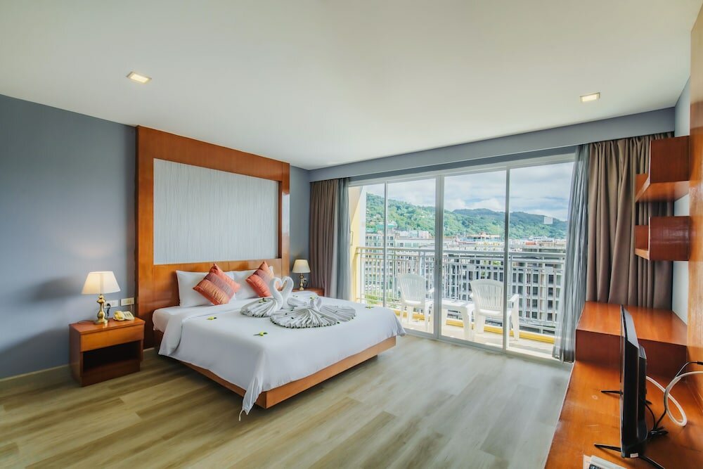 Фото Elite Suites Hotel Patong