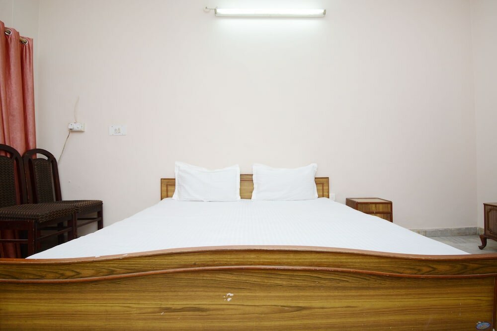 Фото Oyo 37159 Hotel Tanveer