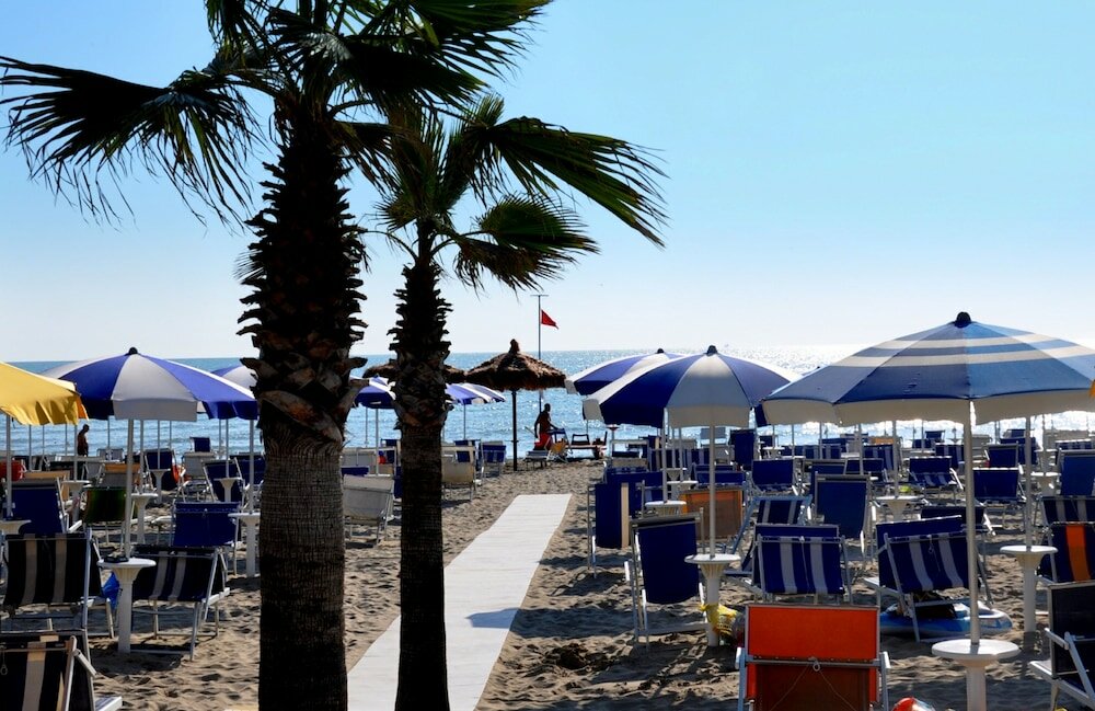 Фото Hotel Beach