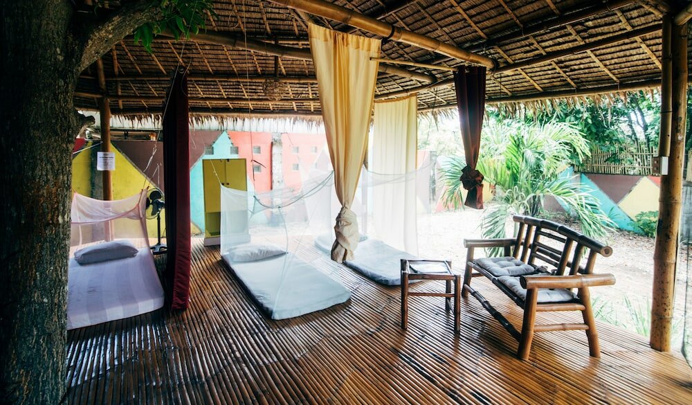 Фото Bamboo Hostel Palawan
